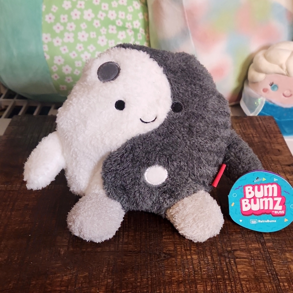 BumBumz Josh the Yin-yang Symbol / RetroBumz squad by Kellytoy NEW WITH …